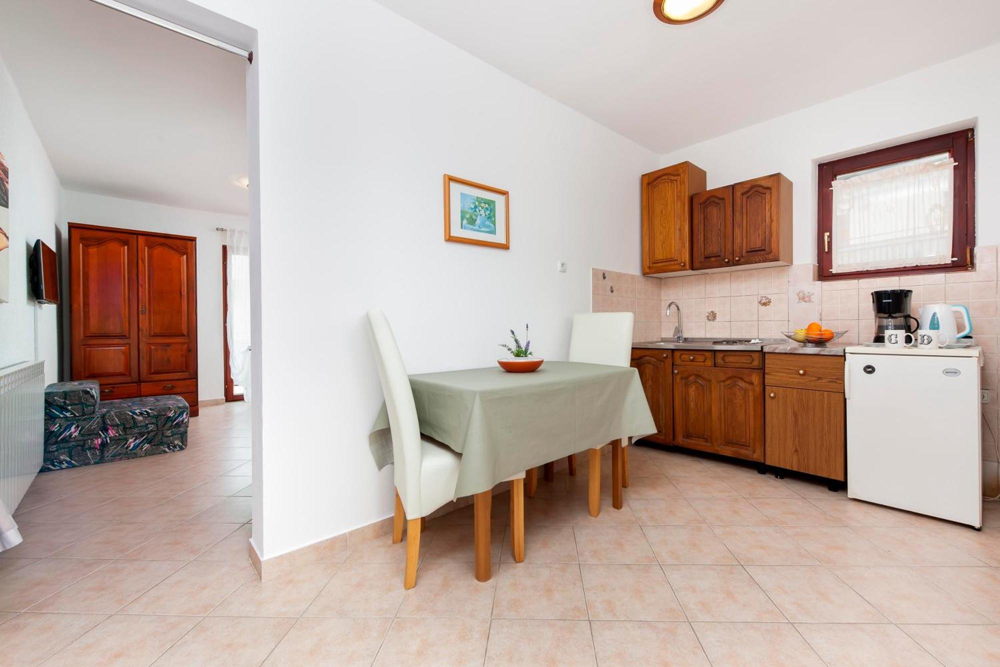 Apartments And Room Silvana Ρόβινι Εξωτερικό φωτογραφία
